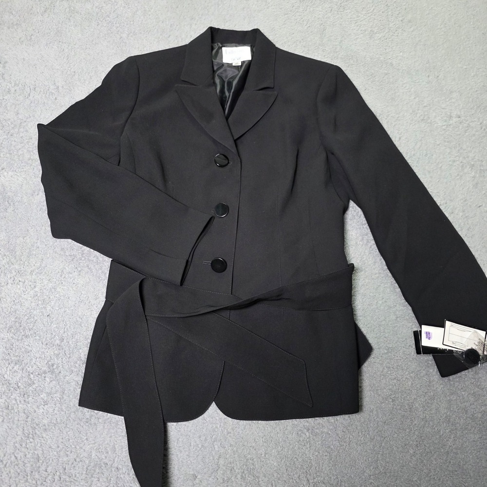 Collections for Le Suit Womens 12P Blazer Black Belted 3-Button Lined Jacket